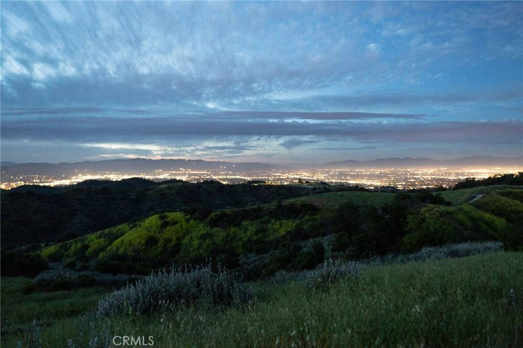 Tarzana, CA 90290,1 Mulholland