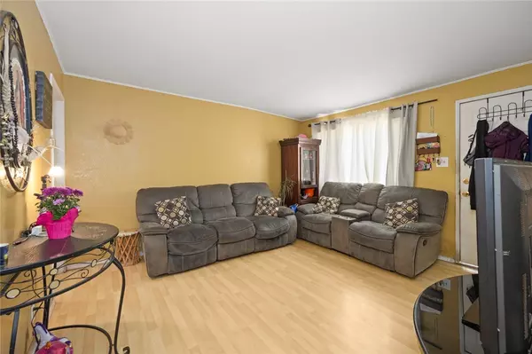 Cudahy, CA 90201,5205 Cecilia ST