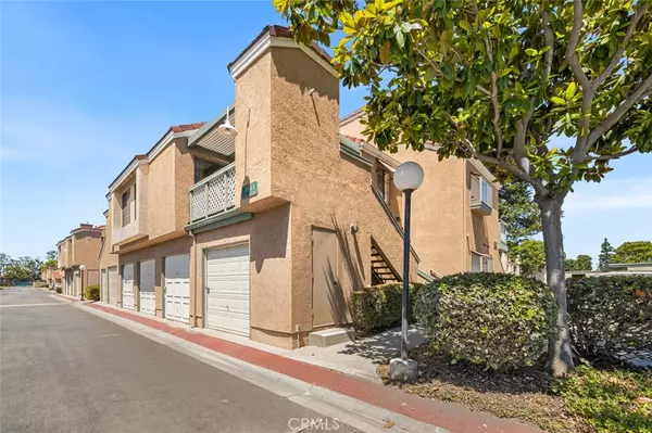Anaheim, CA 92804,3553 W Greentree CIR #F-246