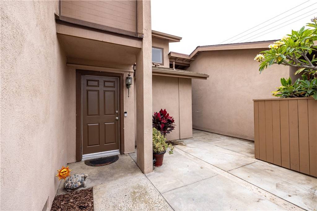 Stanton, CA 90680,8094 Catherine AVE #22