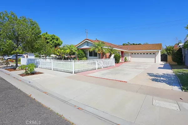 Anaheim, CA 92806,120 N Trevor ST