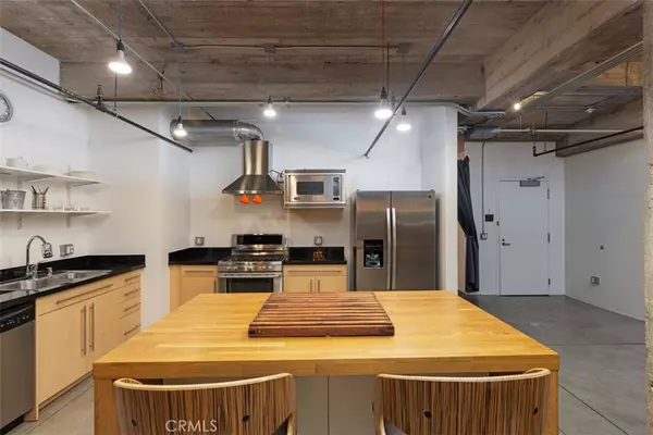Long Beach, CA 90813,835 Locust AVE #217