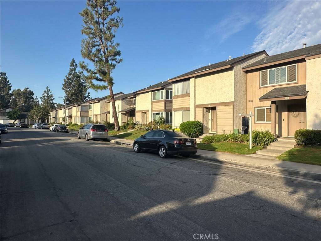 La Habra, CA 90631,1214 Devonshire LN