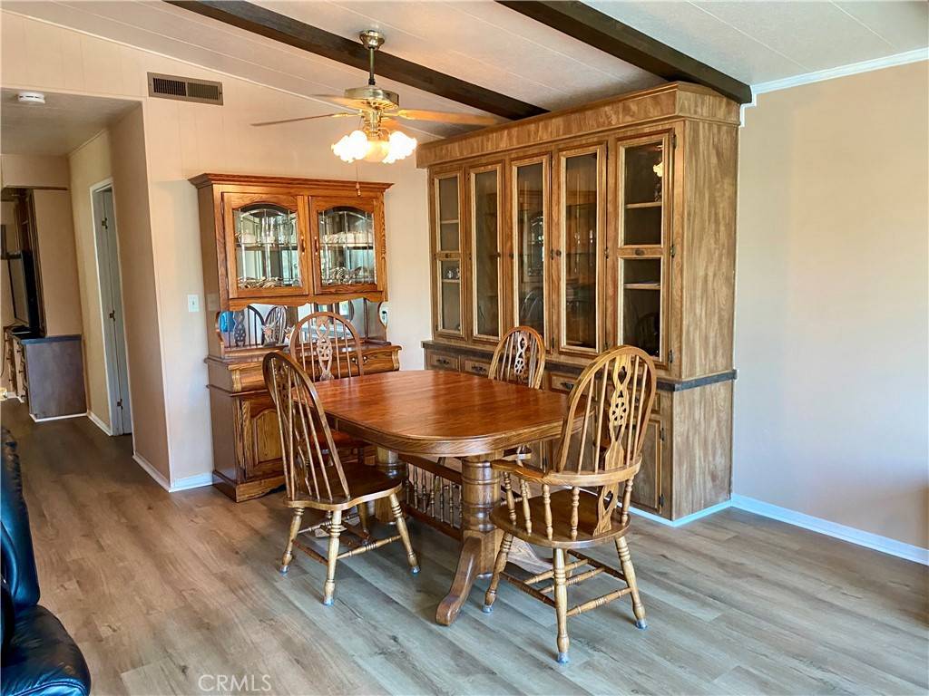 Placentia, CA 92870,320 Lakepark DR