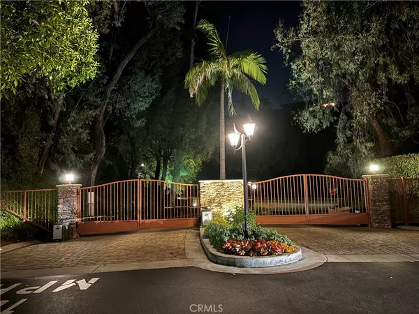 Anaheim Hills, CA 92807,6401 E Nohl Ranch Rd. #30