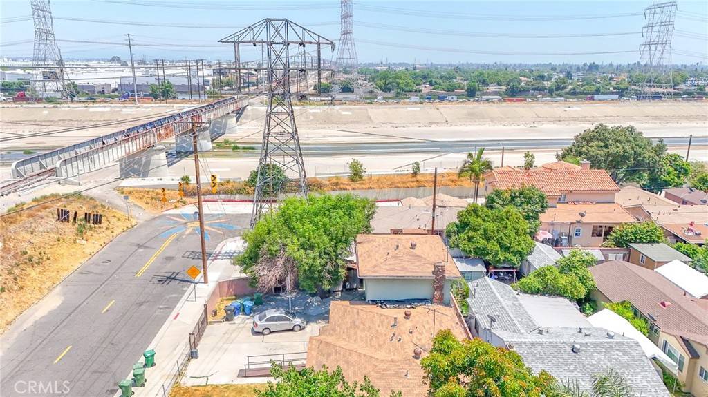 Bell, CA 90201,6204 Casitas AVE