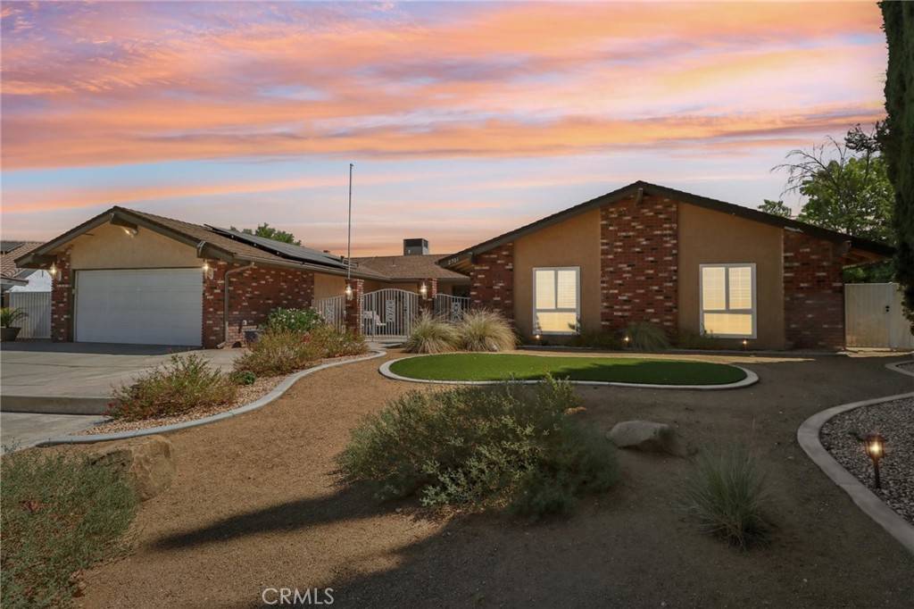 2701 Safe Circle, Lancaster, CA 93536