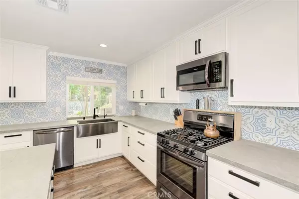 Brea, CA 92821,392 Pineridge ST