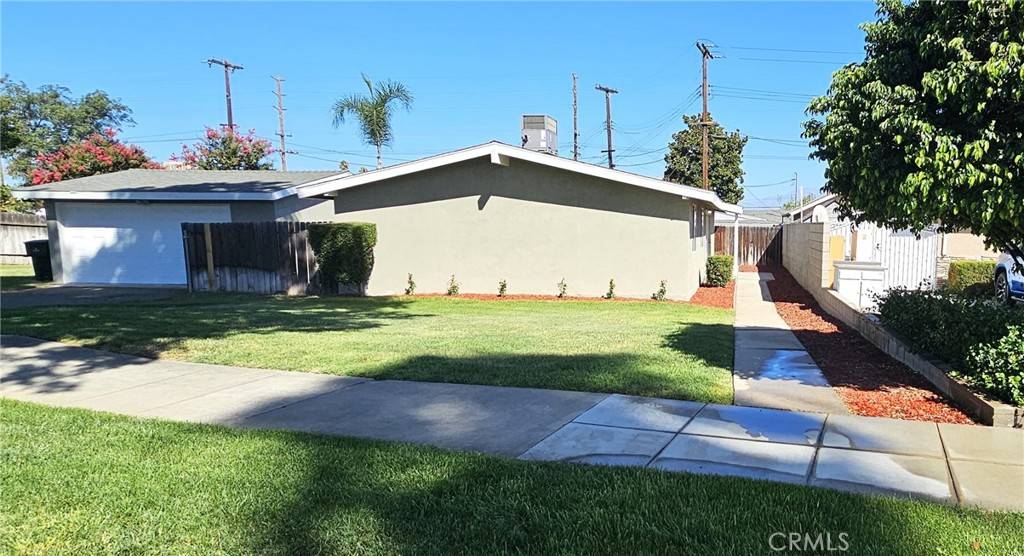 9059 Haskell ST, Riverside, CA 92503