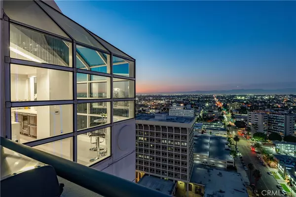 Long Beach, CA 90802,525 East Seaside Way #PH5