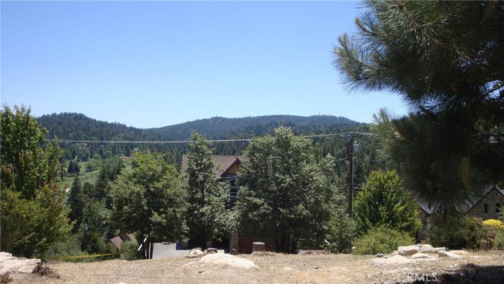 26715 Merced LN, Lake Arrowhead, CA 92352