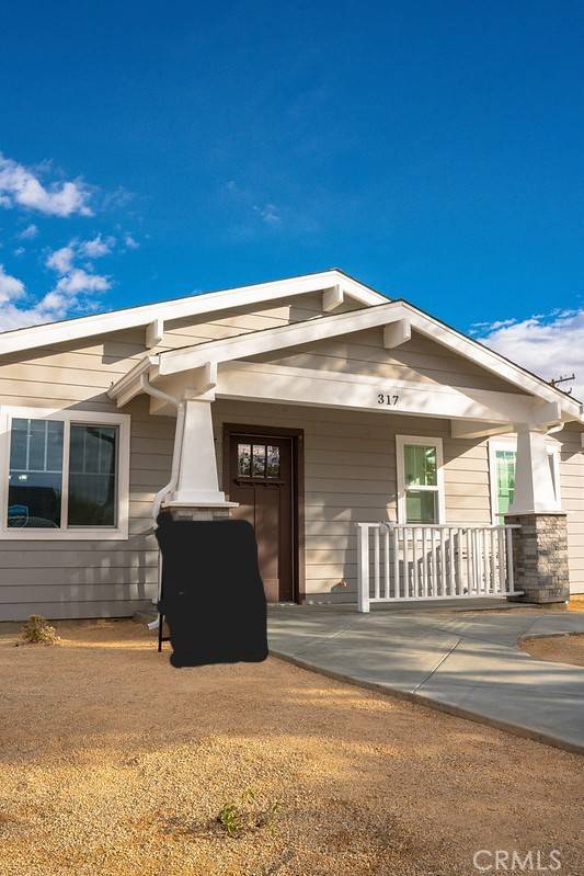 317 E Ave. H-13, Lancaster, CA 93535