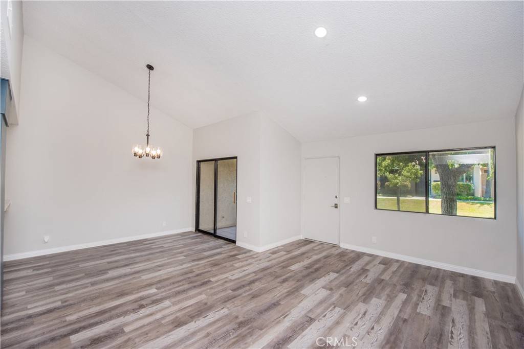 Buena Park, CA 90620,5 Lincoln CT