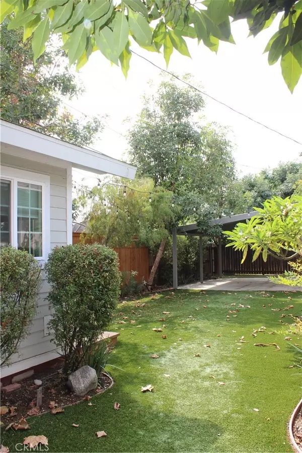 Brea, CA 92821,924 Oleander ST