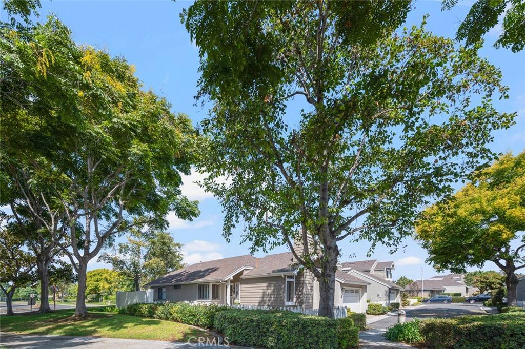 Irvine, CA 92606,19 Riverstone #79