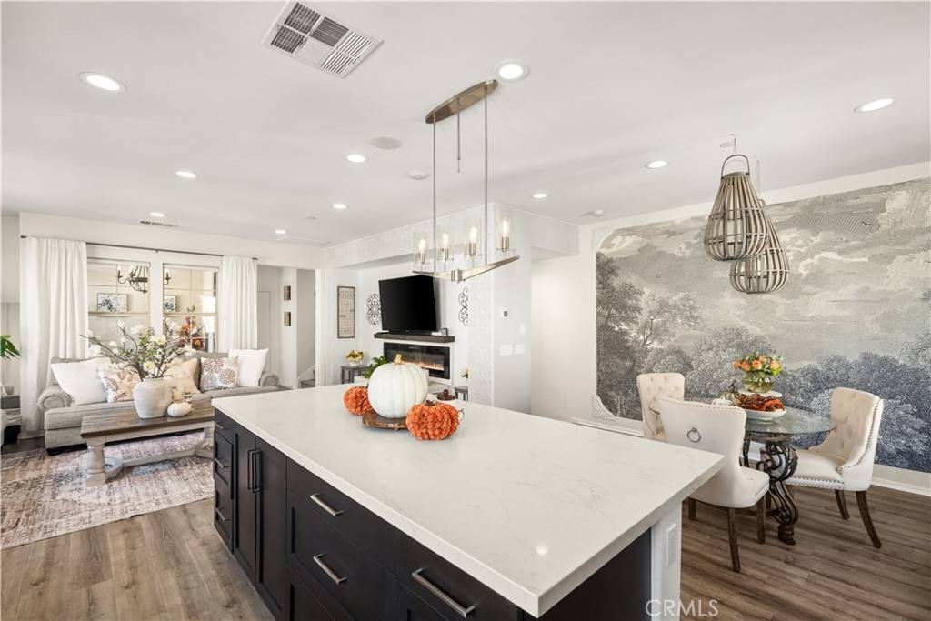 Azusa, CA 91702,873 Iris WAY #D
