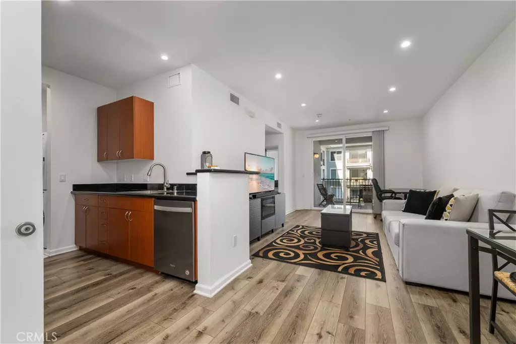 Anaheim, CA 92805,1801 E Katella AVE #3014