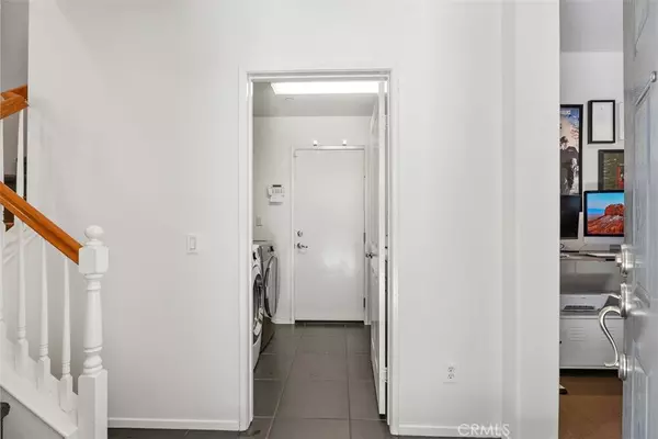 Placentia, CA 92870,209 E Santa Fe CT
