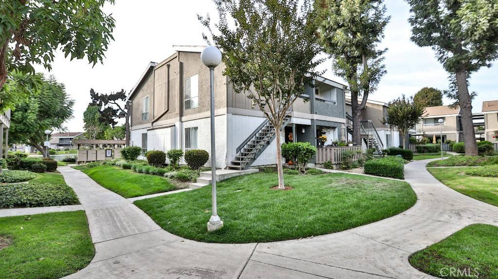 2829 S Fairview ST #B,  Santa Ana,  CA 92704
