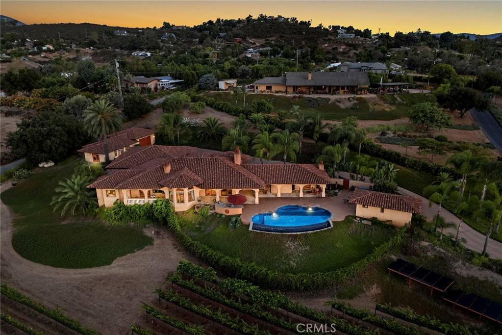 Valley Center, CA 92082,30403 Toronga WAY