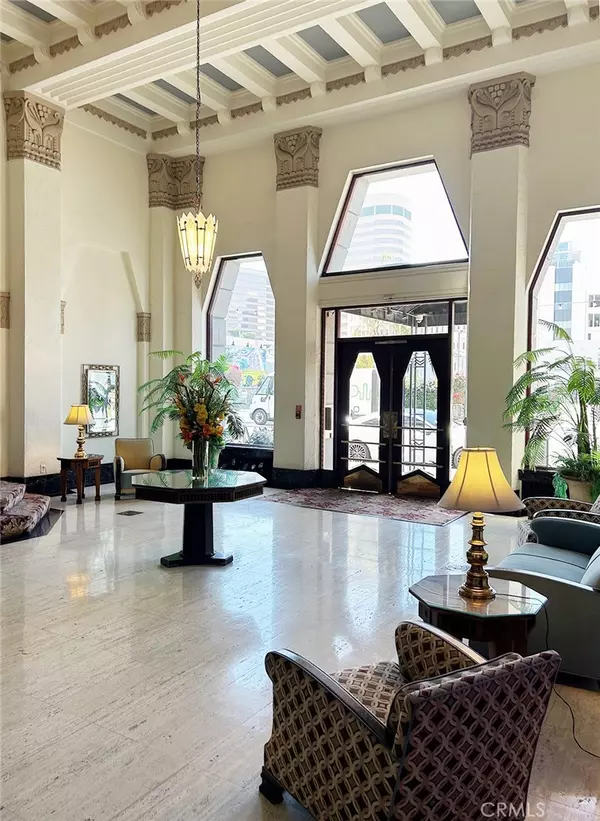 Long Beach, CA 90802,140 Linden AVE #358