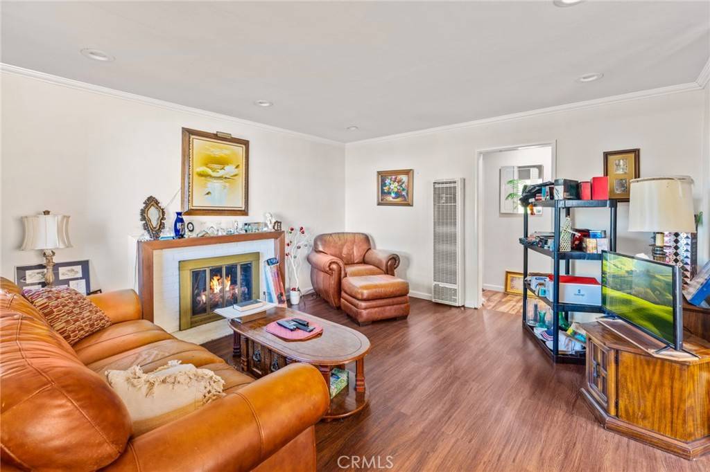 6053 North Lakewood BLVD, Lakewood, CA 90712