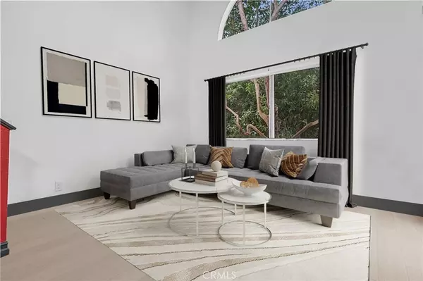 Pacoima, CA 91331,12601 Van Nuys BLVD #252