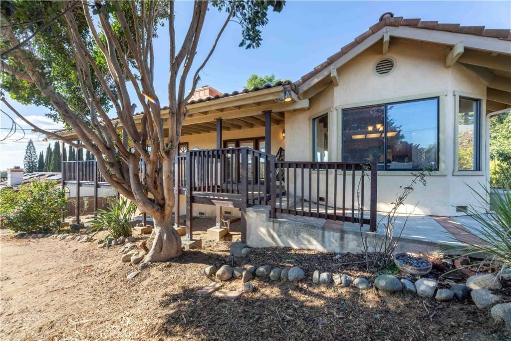 1525 Calavo RD, Fallbrook, CA 92028