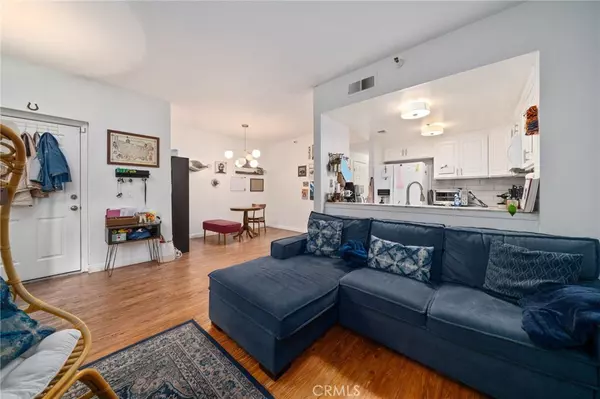 Long Beach, CA 90802,730 W 4th ST #116