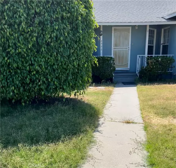 Garden Grove, CA 92841,8582 Robinet LN