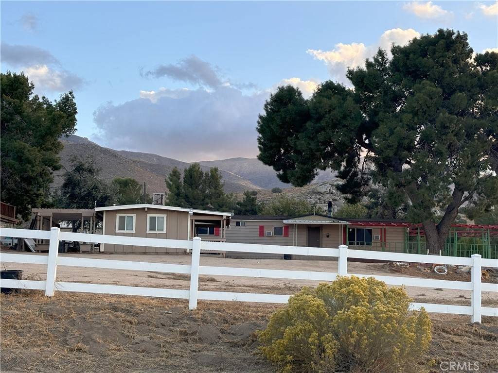 5445 Bella Vista DR, Weldon, CA 93283