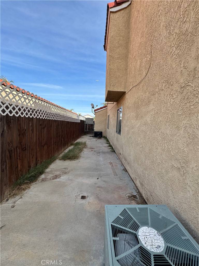 Perris, CA 92571,1462 Almond DR