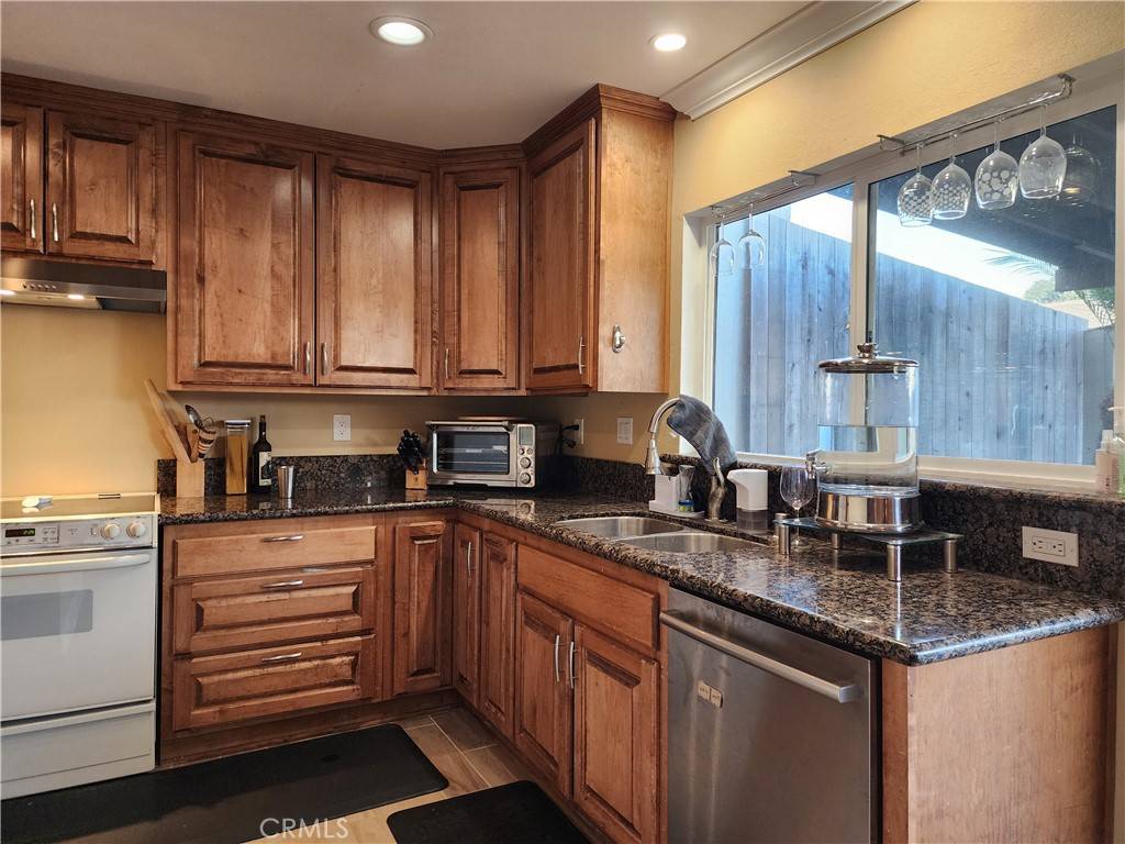 Stanton, CA 90680,7078 Fulton WAY