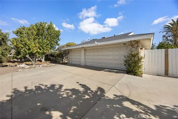 Villa Park, CA 92861,9832 Oakwood CIR