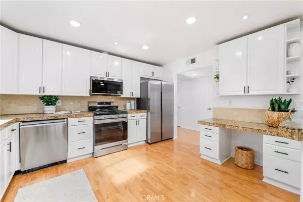 Costa Mesa, CA 92626,3072 Madison AVE