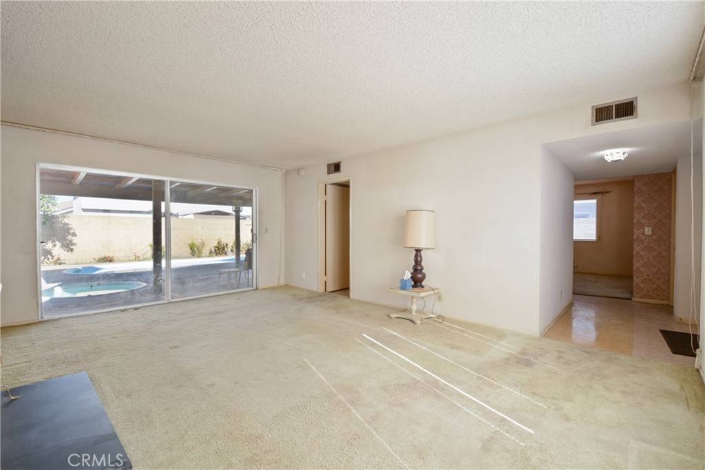 La Palma, CA 90623,5191 Ivywood DR