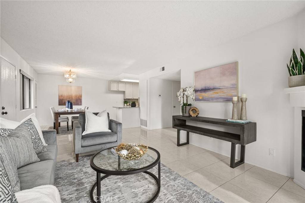Yorba Linda, CA 92886,19106 Alamo LN #169