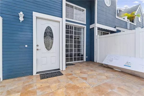 Brea, CA 92821,205 S Redwood AVE #H