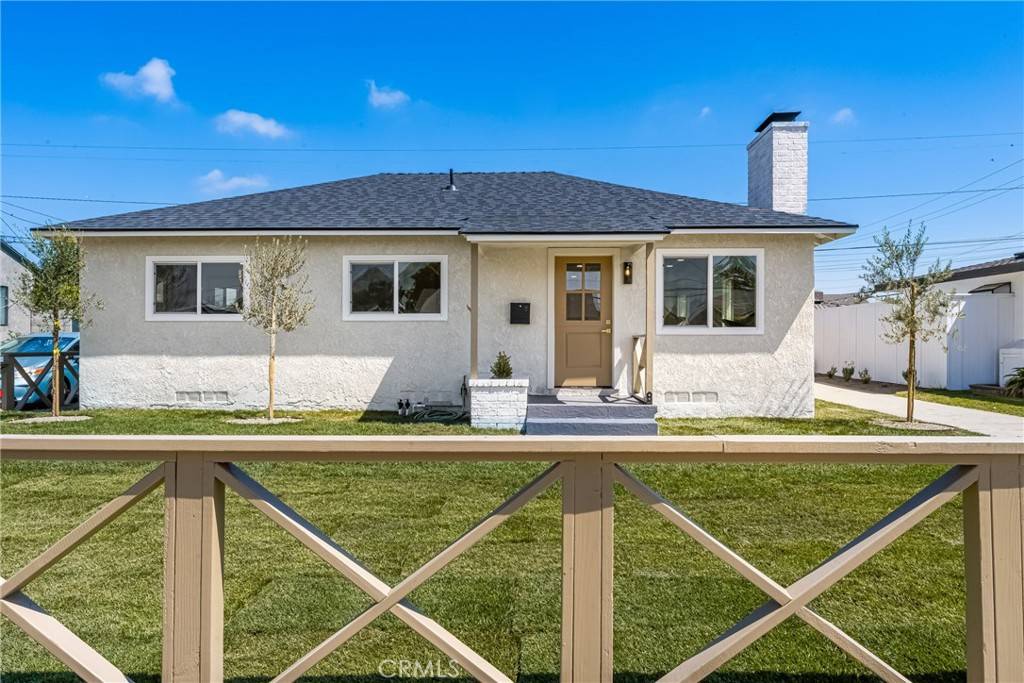 2210 Fanwood AVE, Long Beach, CA 90815