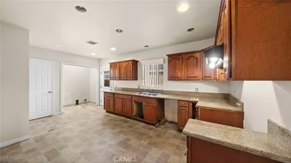 Wilmington, CA 90744,1131 E Young ST