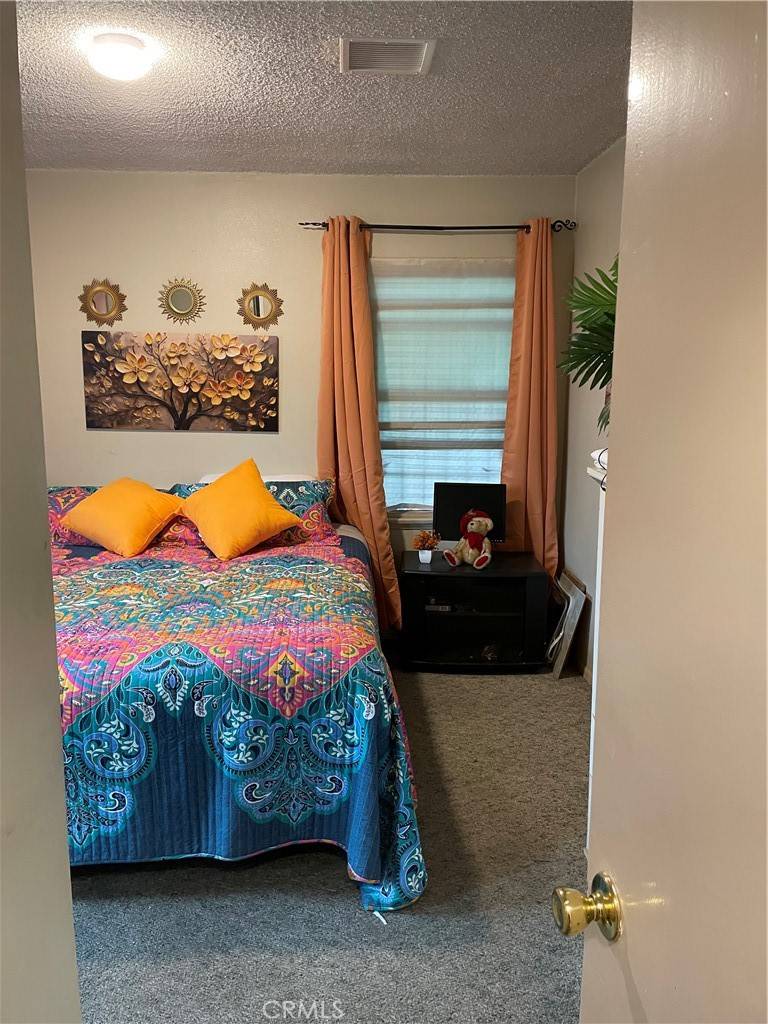 Inglewood, CA 90301,723 S Fir AVE