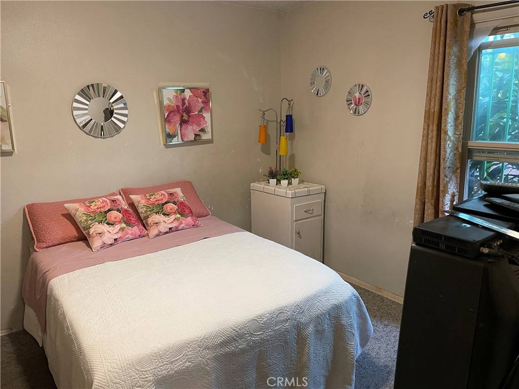 Inglewood, CA 90301,723 S Fir AVE