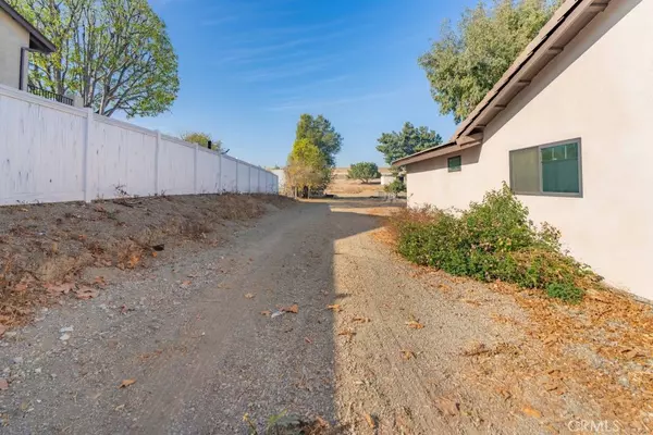 Corona, CA 92881,18901 State ST
