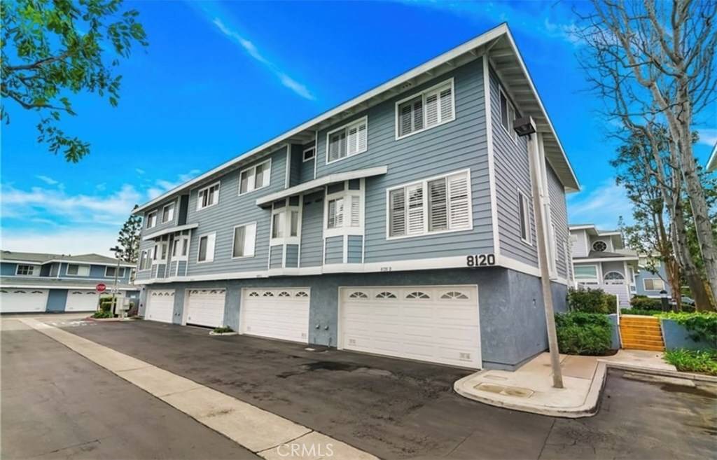 Huntington Beach, CA 92646,8120 Surfline DR #D