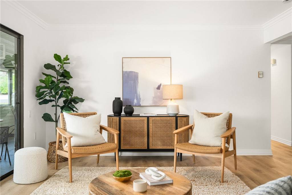 Laguna Woods, CA 92637,3145 Via Vista #B