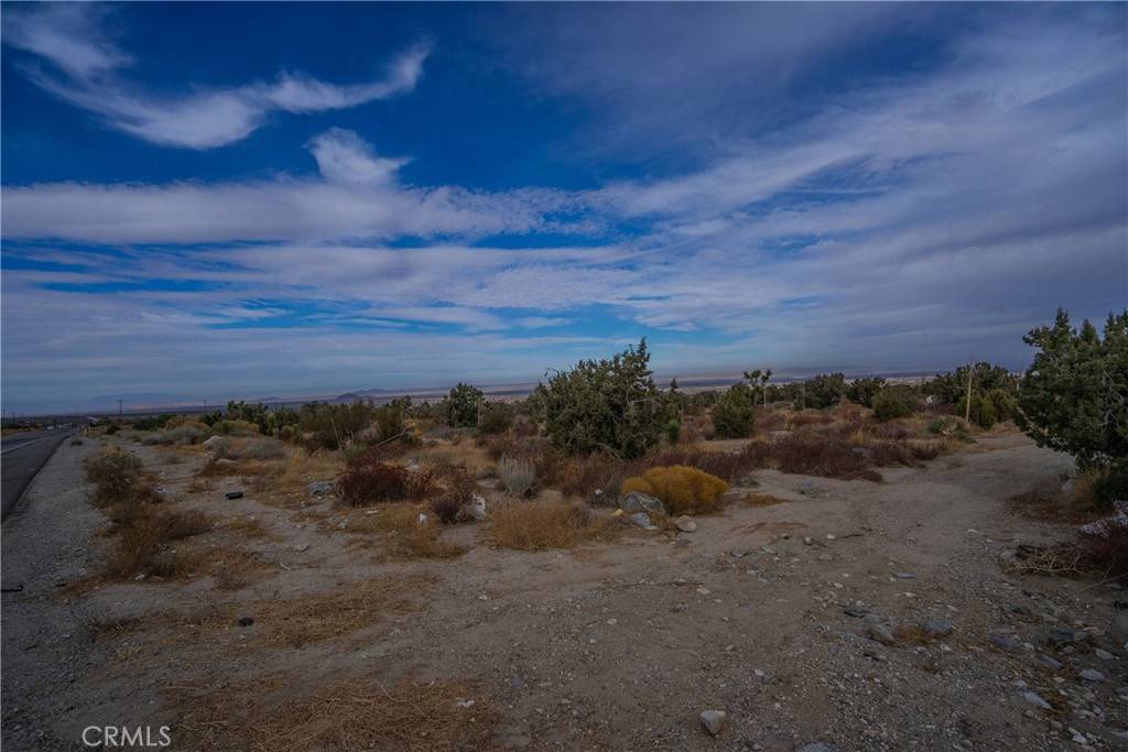 Pinon Hills, CA 92372,0 PINON HILLS