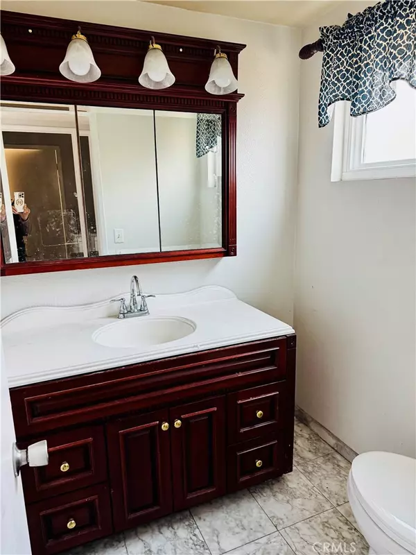 Carson, CA 90746,1032 E Denwall DR