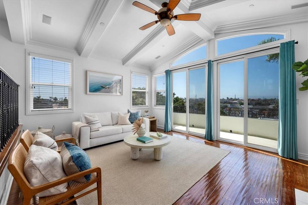 Redondo Beach, CA 90278,1612 Speyer LN