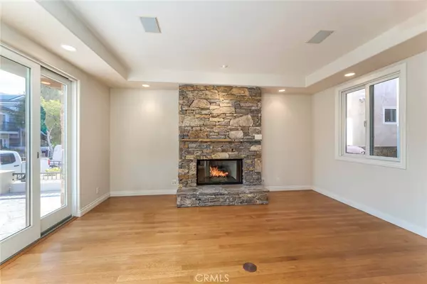 Newport Beach, CA 92662,119 Opal AVE