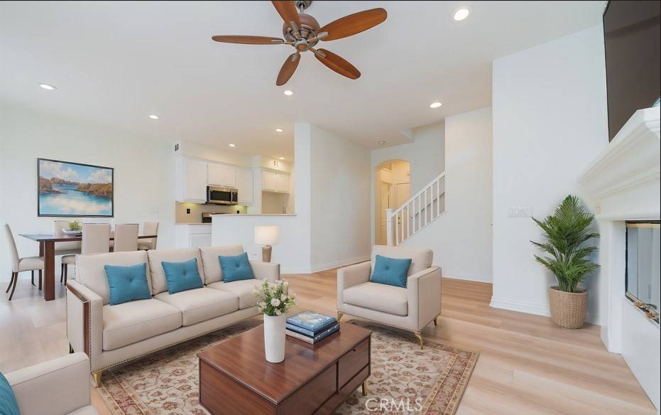 97 Sapphire #39, Irvine, CA 92602